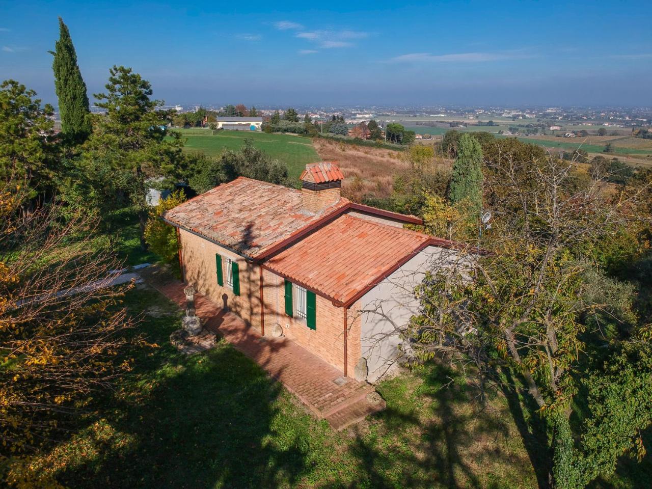 Il Vigneto Cottage Бертиноро Экстерьер фото